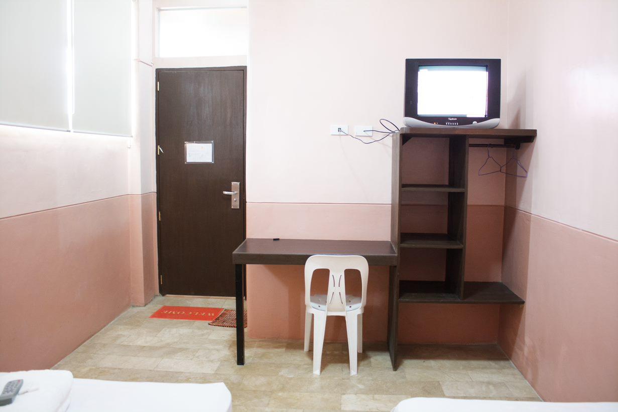 Gv ホテル ボロンガン Borongan エクステリア 写真